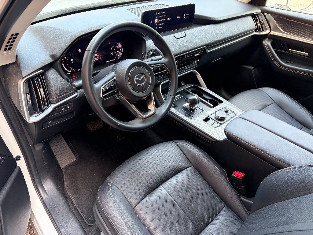 Used 2024 MAZDA CX-90 Plug-In Hybrid w/ Preferred AWD/4WD image 11