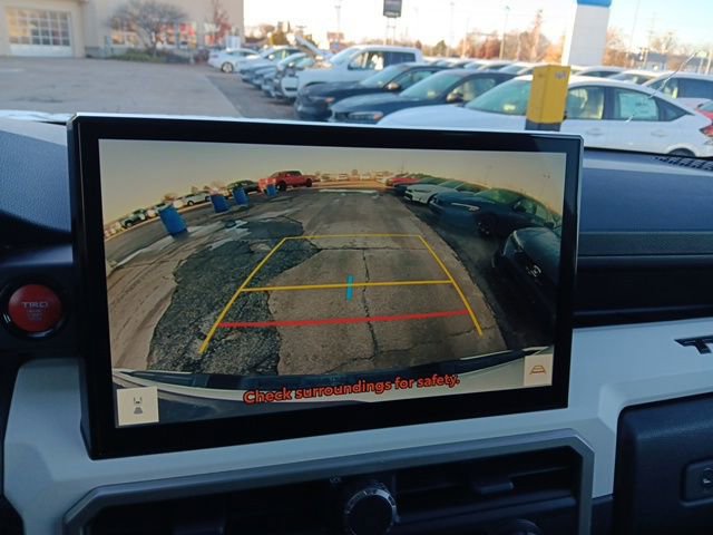 Used 2024 Toyota Tacoma 4x4 Double Cab image 16