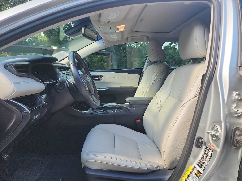 Used 2017 Toyota Avalon XLE FWD image 15