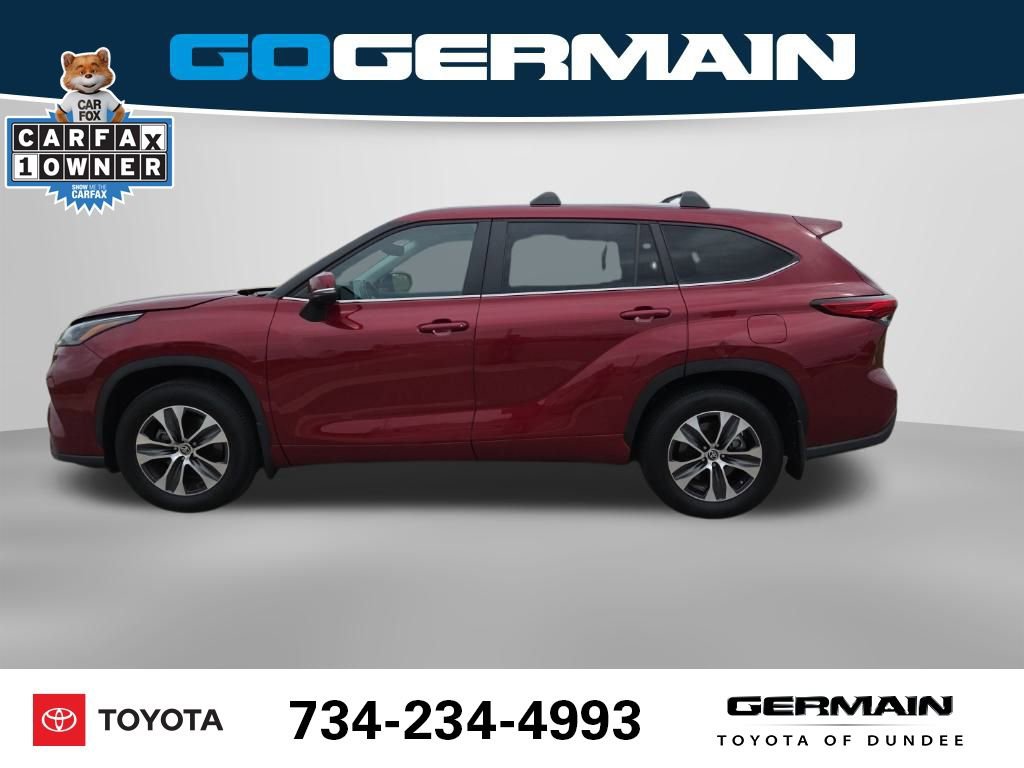 Used 2023 Toyota Highlander XLE image 11
