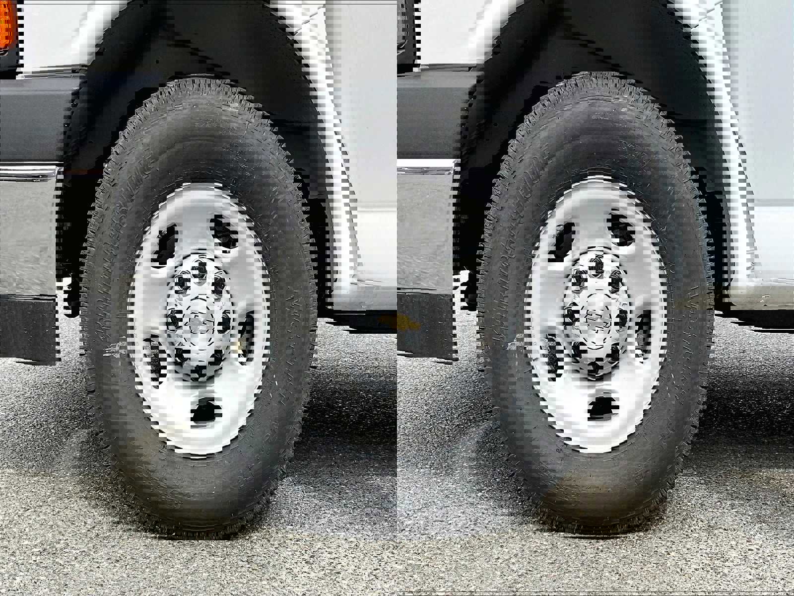 New 2024 Chevrolet Express 3500 w/ Power Convenience Package image 8