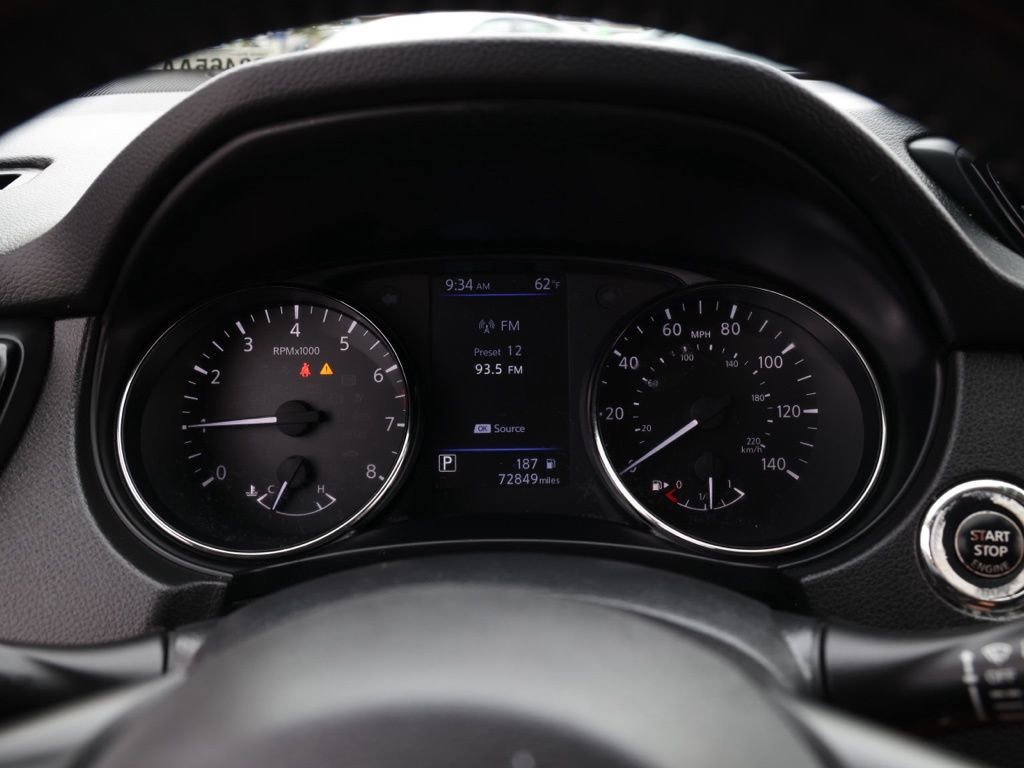Used 2022 Nissan Rogue Sport SV image 28