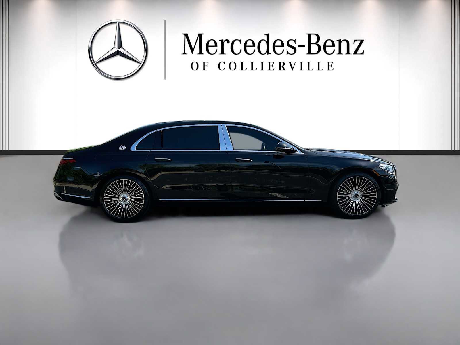 Used 2024 Mercedes-Benz Maybach S 580 4MATIC image 4
