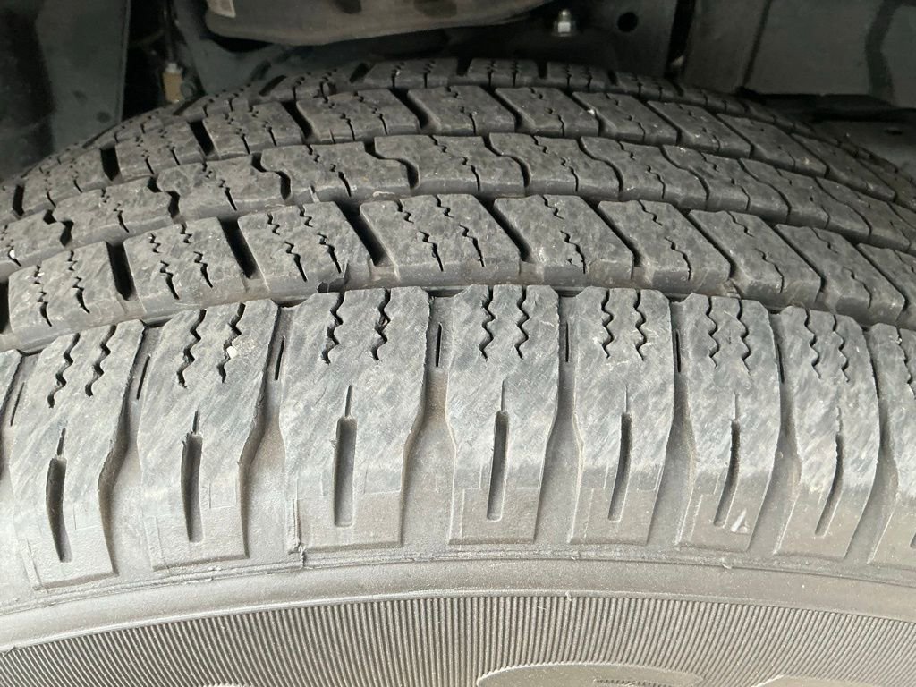 Used 2024 Nissan Titan SV w/ SV Bronze Edition Package image 12