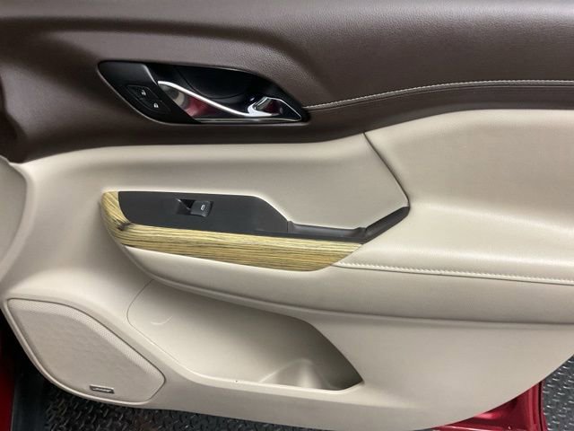 Certified 2019 GMC Acadia Denali w/ Technology Package image 27