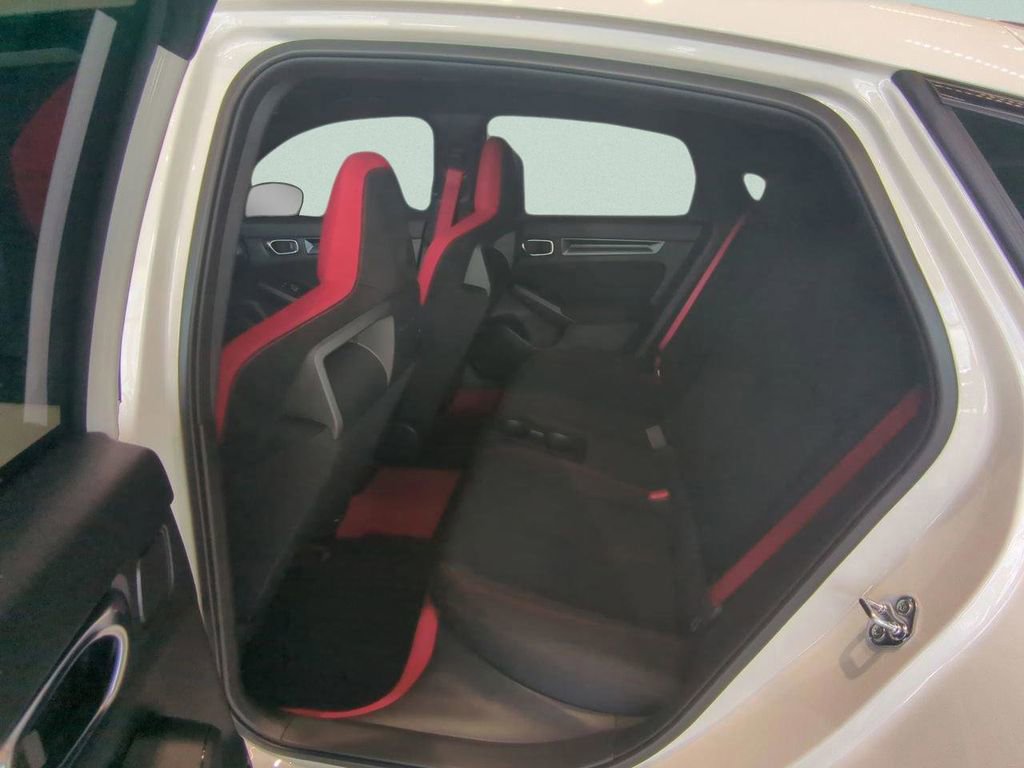 Used 2025 Honda Civic Type R image 11