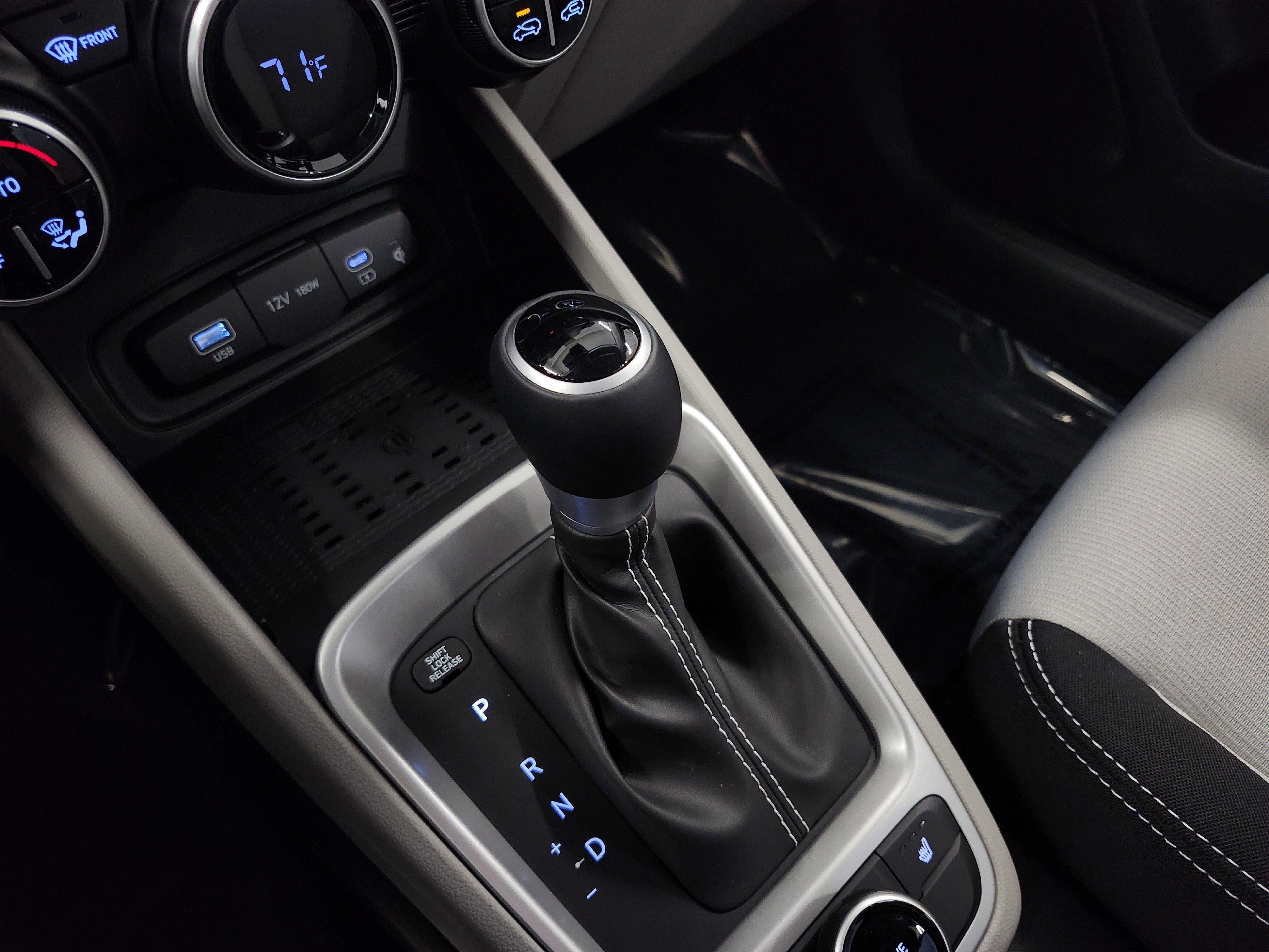 New 2026 Hyundai Venue SEL image 10