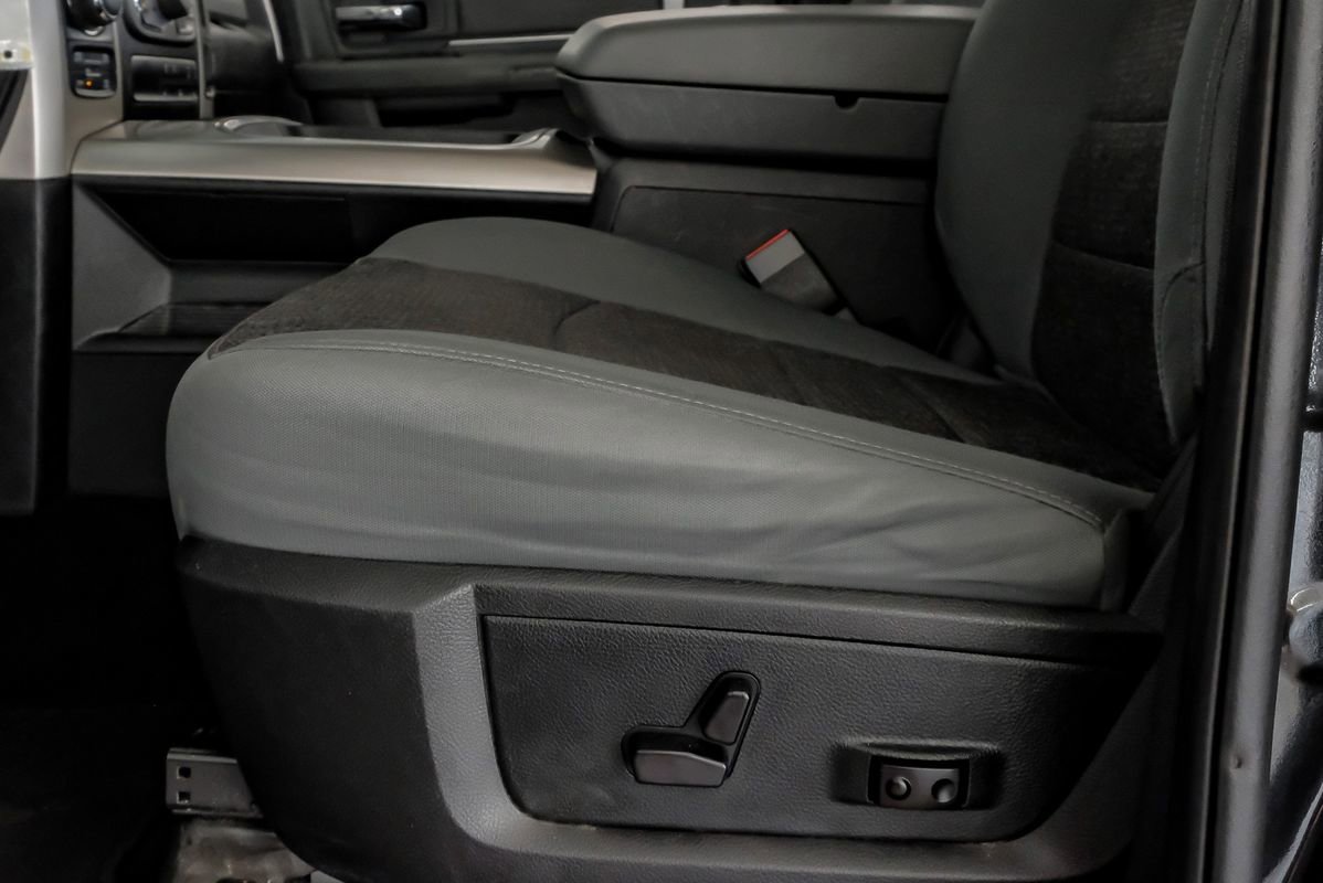 Used 2018 RAM 1500 Big Horn AWD/4WD image 29