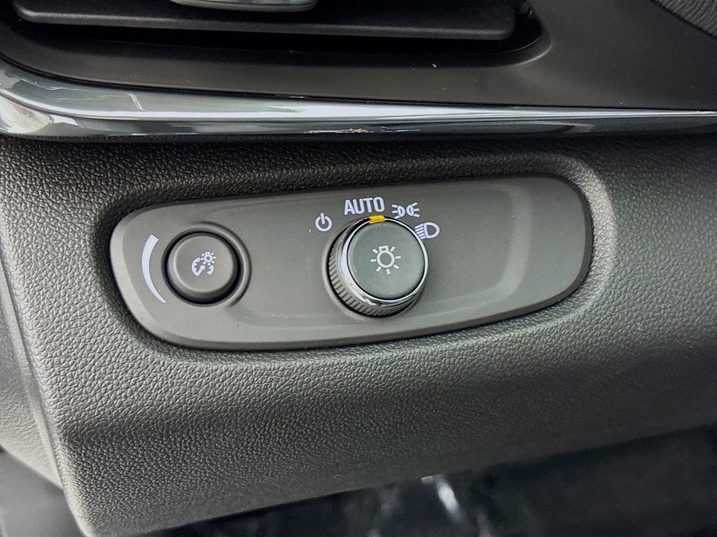 New 2026 Buick Envista Sport Touring w/ Convenience I Package FWD image 10