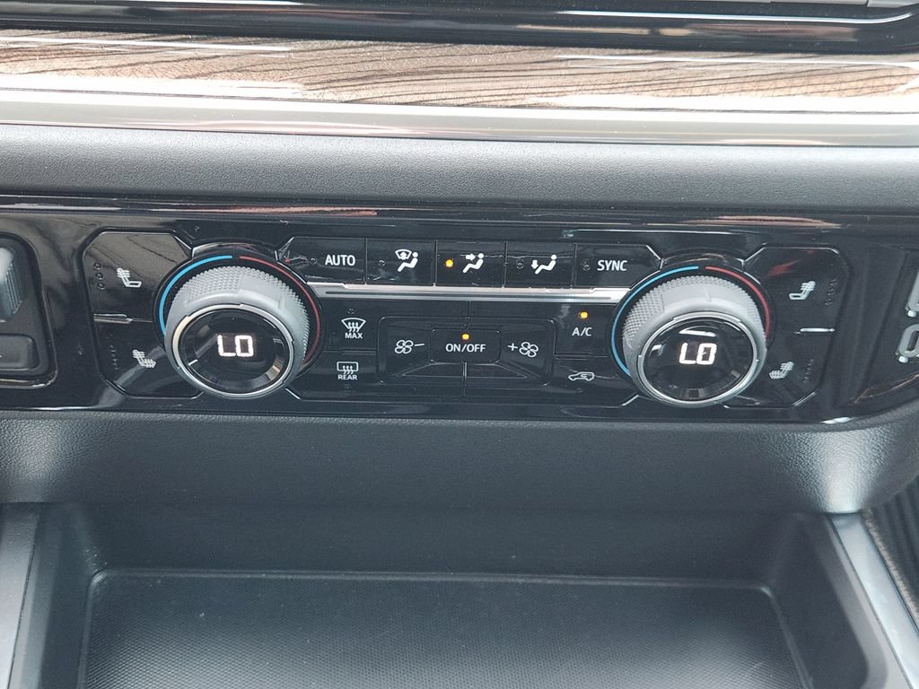 Used 2025 Chevrolet Silverado 1500 LT w/ Texas Edition Plus RWD image 19