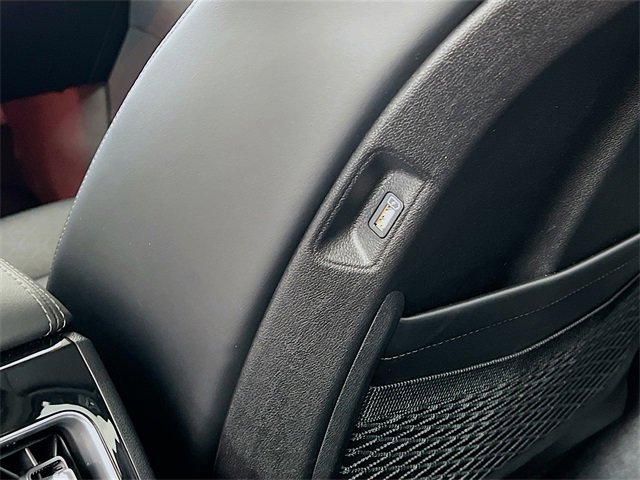 Used 2023 Kia Sorento SX image 36