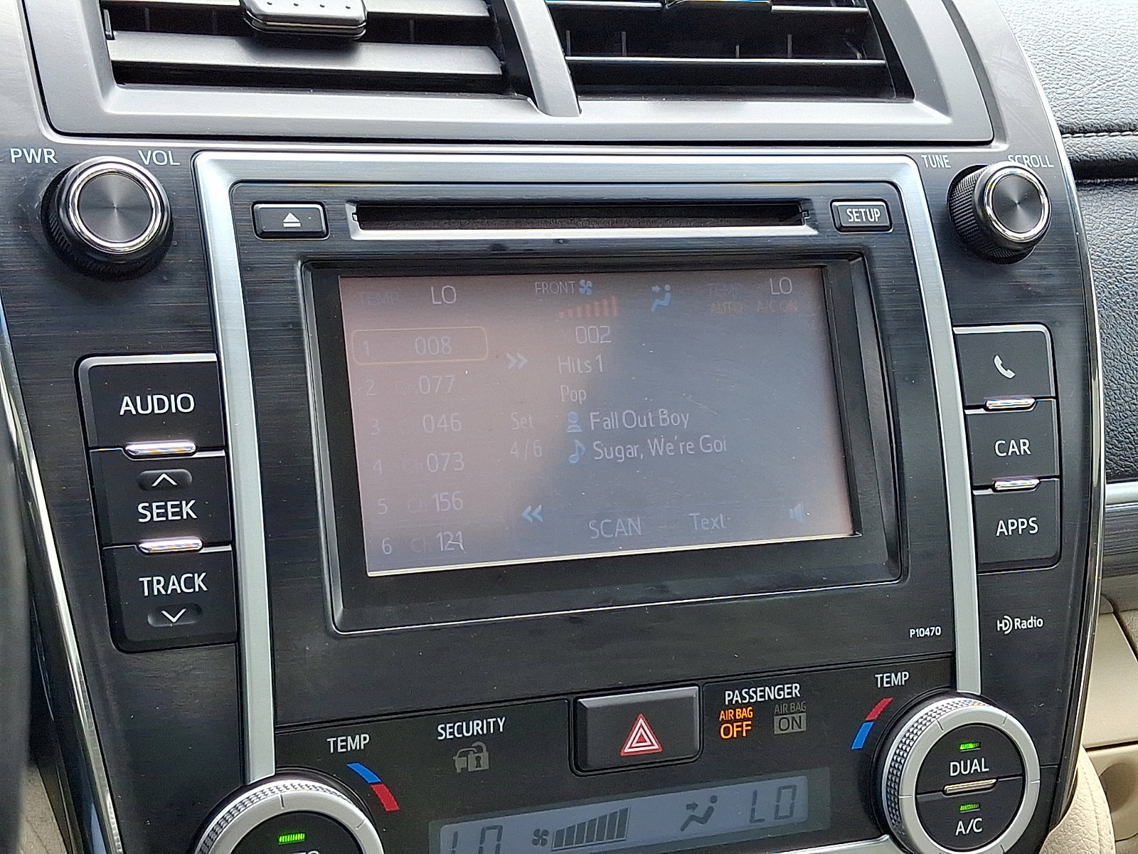 Used 2014 Toyota Camry XLE w/ Leather Package FWD image 18