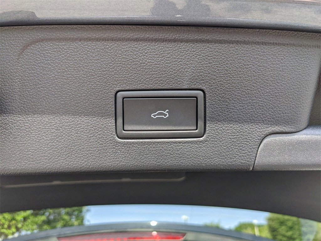 New 2025 Volkswagen Atlas Cross Sport SEL Premium R-Line image 17