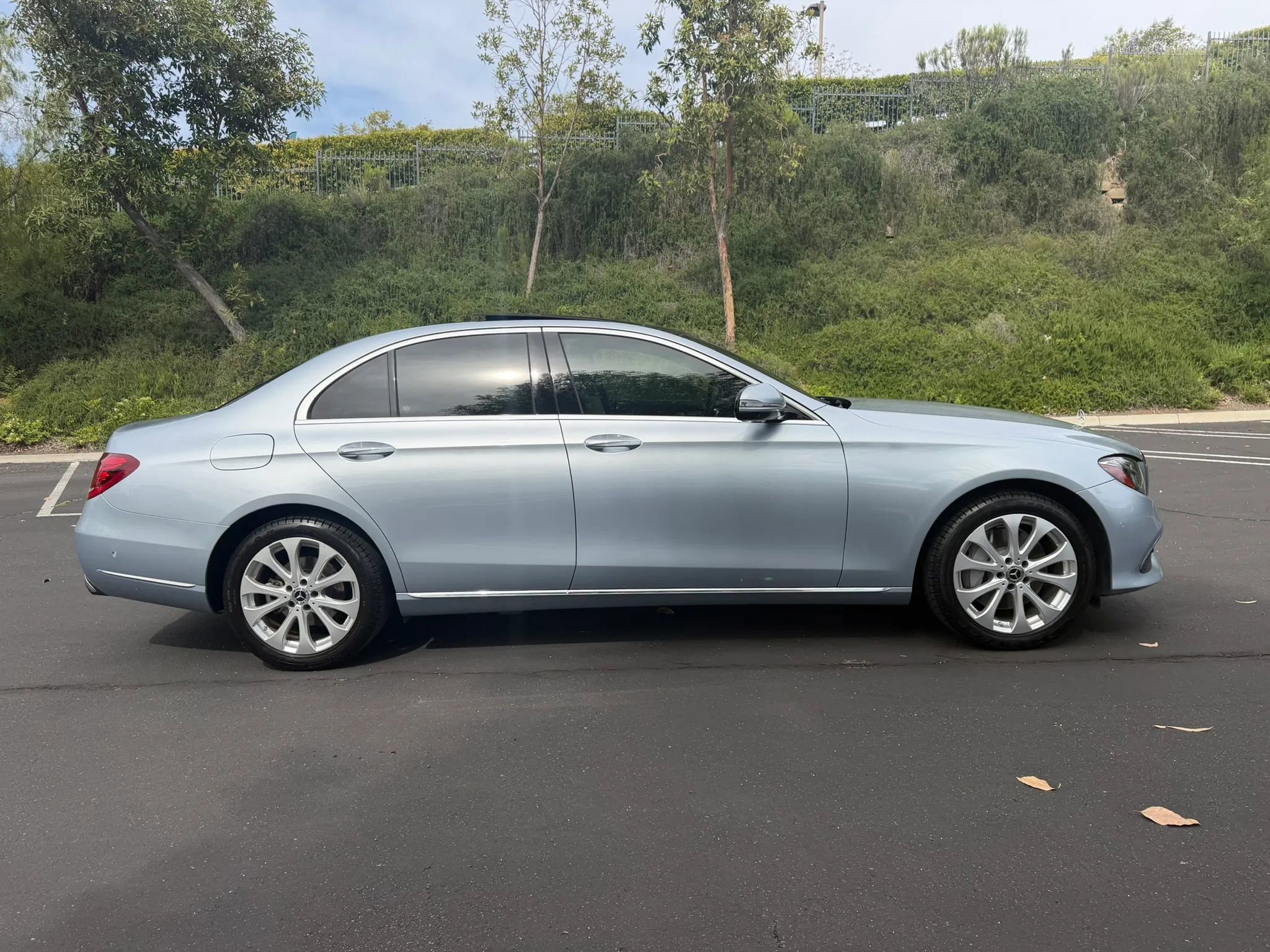 Used 2017 Mercedes-Benz E 300 image 6