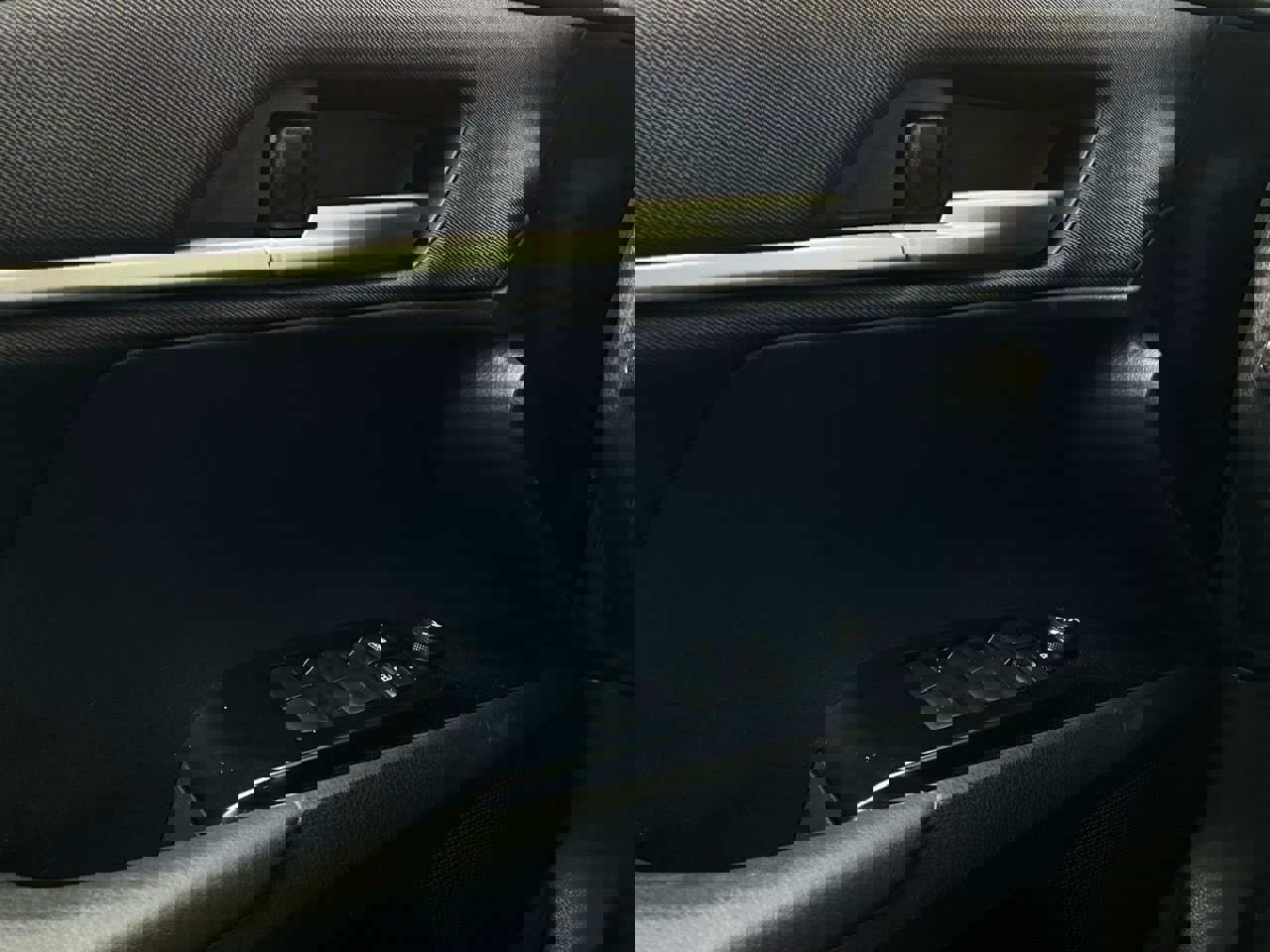 Used 2025 Toyota Camry LE image 20