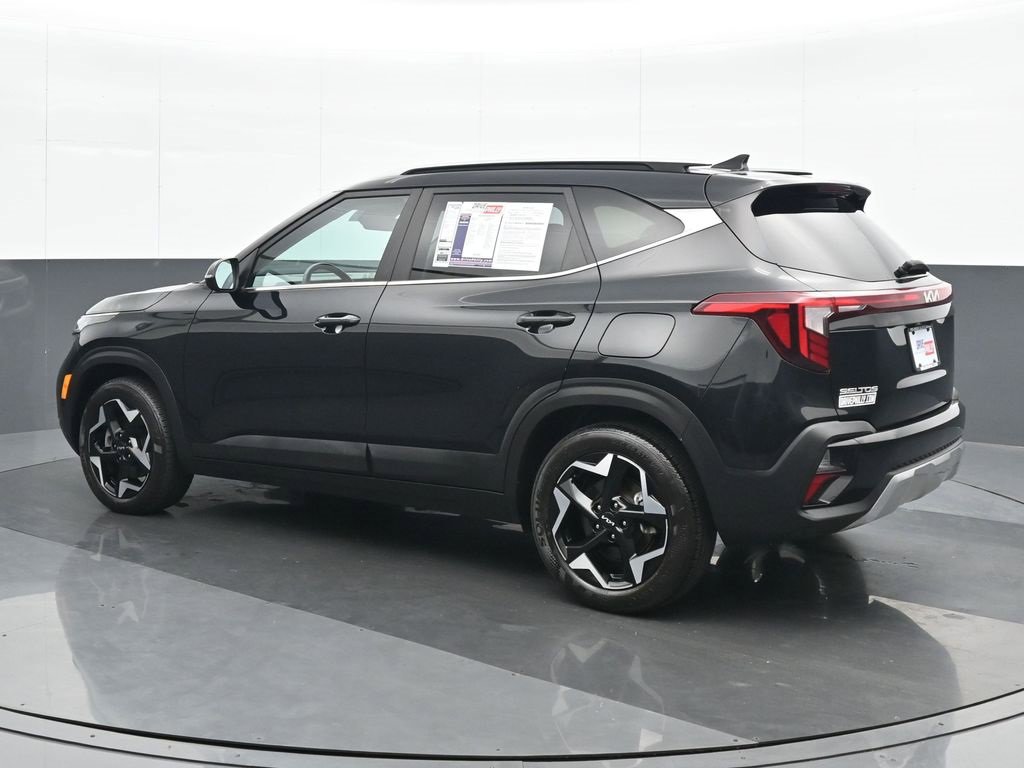Used 2024 Kia Seltos EX image 4