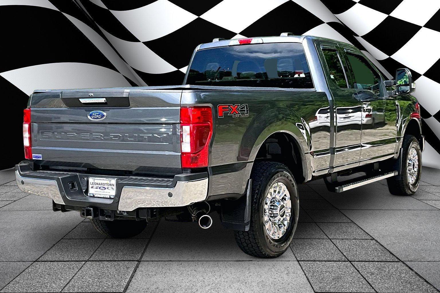 Used 2020 Ford F350 XLT w/ XLT Premium Package AWD/4WD image 2