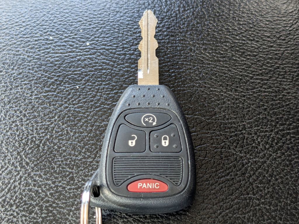 Used 2017 Jeep Wrangler Unlimited Sahara image 32