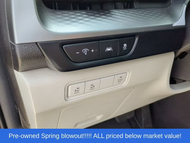 Used 2022 Kia Carnival LX FWD image 25