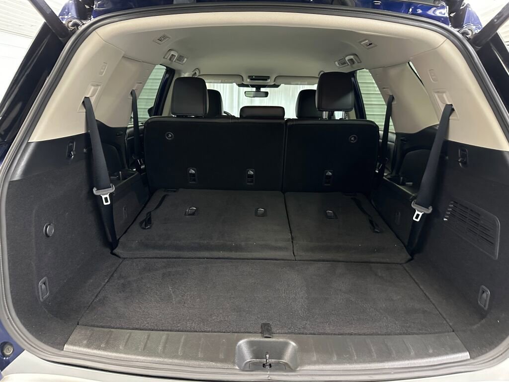 Used 2023 Nissan Pathfinder SL image 23