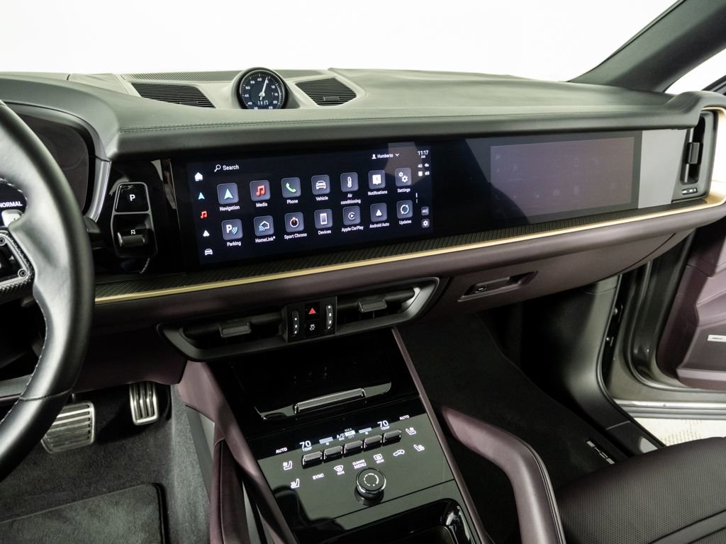 Used 2024 Porsche Cayenne S image 13