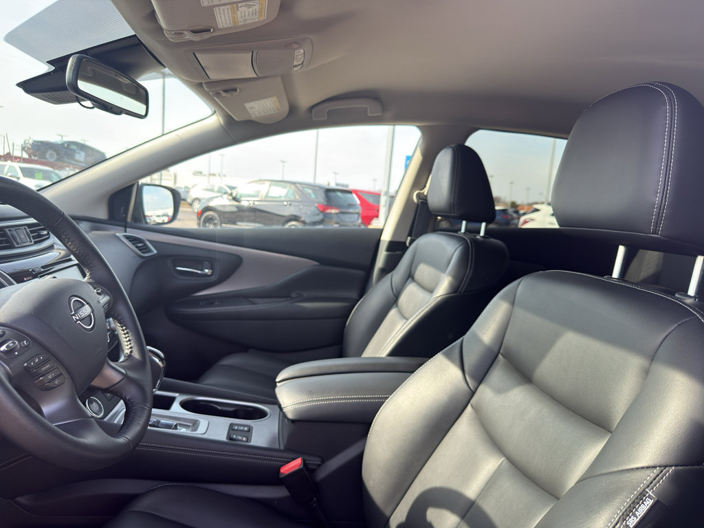 Certified 2024 Nissan Murano SV w/ SV Midnight Edition Package image 26