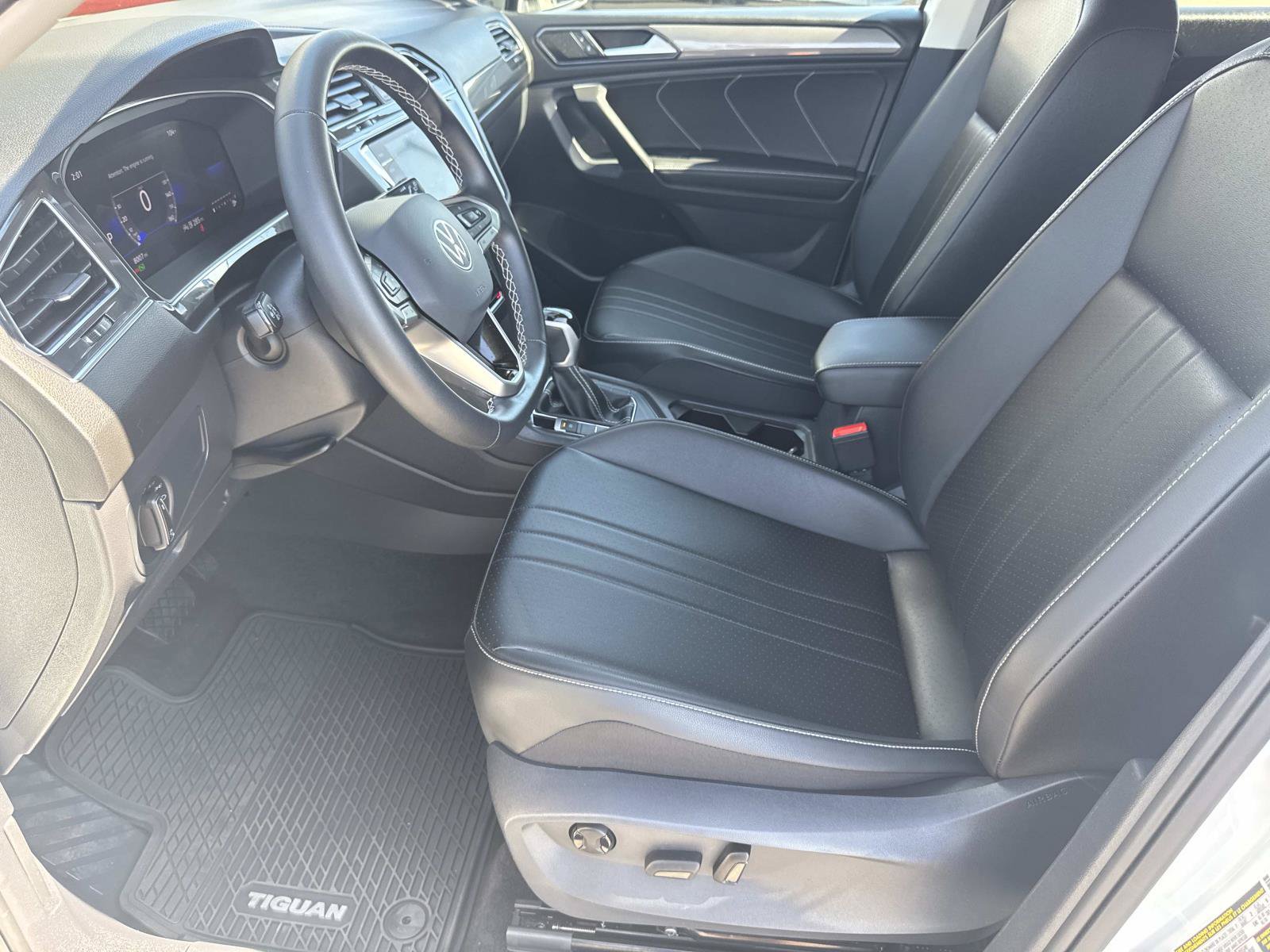 Certified 2023 Volkswagen Tiguan SE FWD image 22