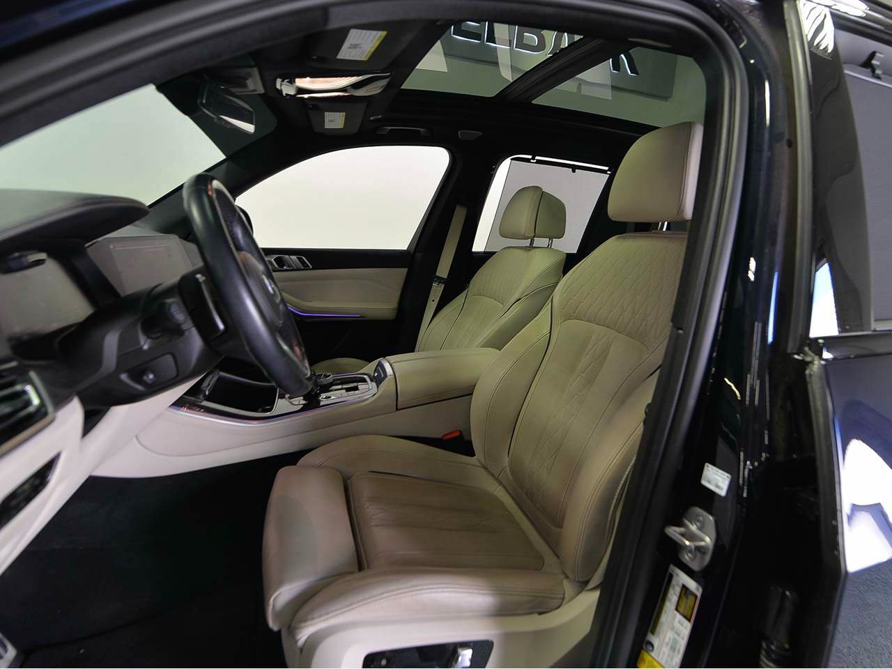 Certified 2023 BMW X5 M50i w/ Executive Package AWD/4WD image 8