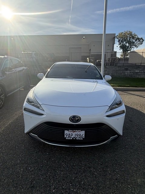 Used 2022 Toyota Mirai video 1