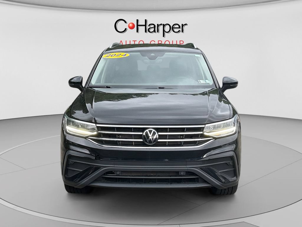 Used 2024 Volkswagen Tiguan Wolfsburg Edition AWD/4WD image 8