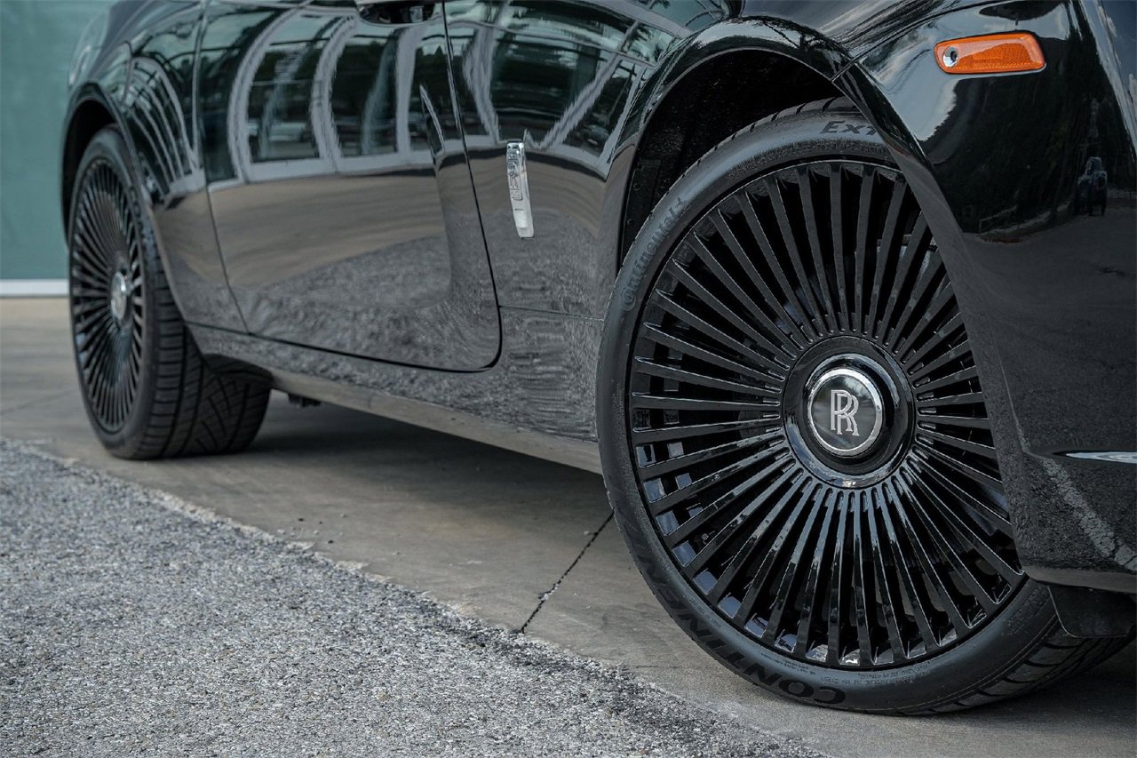 Certified 2020 Rolls-Royce Wraith image 2