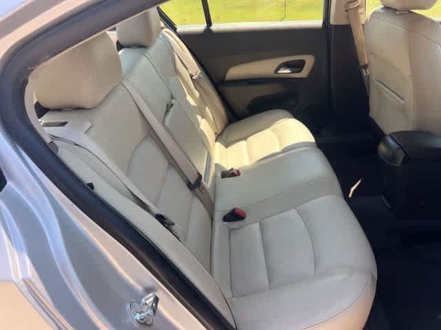 Used 2015 Chevrolet Cruze LT FWD image 14
