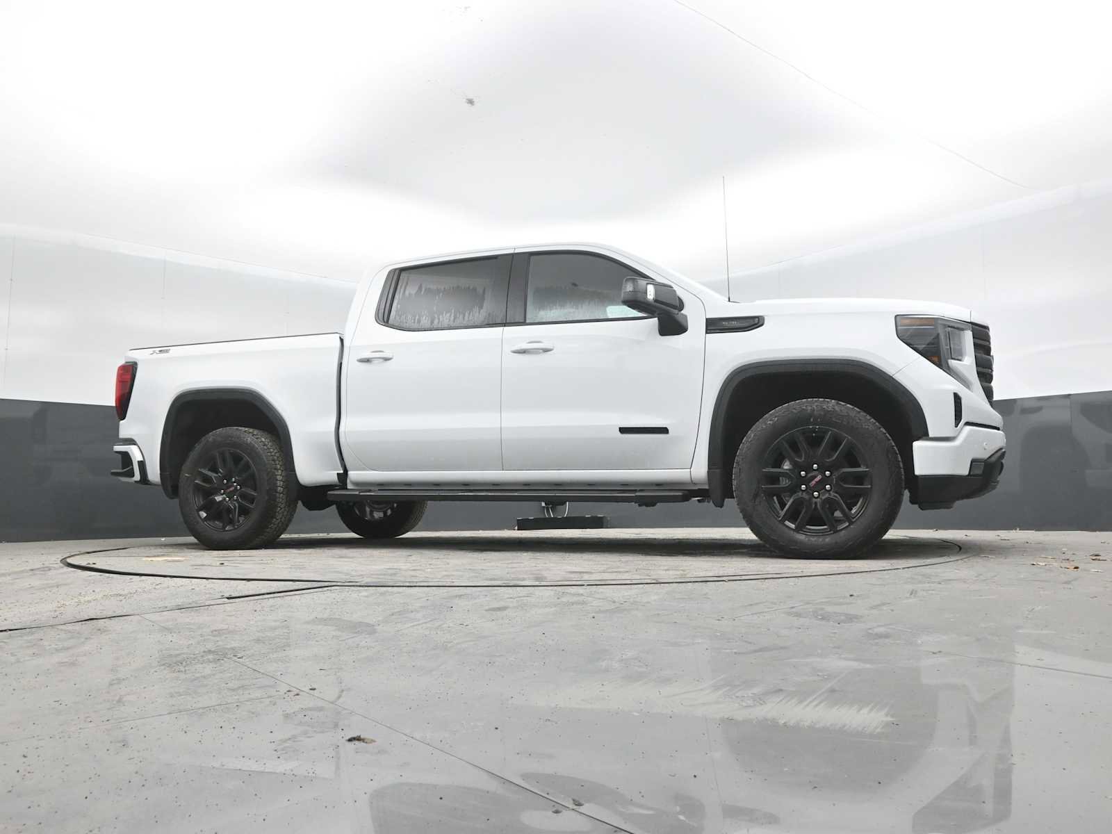 New 2026 GMC Sierra 1500 Elevation w/ Elevation Premium Package AWD/4WD image 44