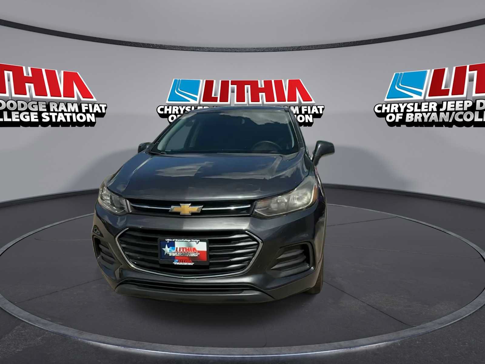 Used 2020 Chevrolet Trax LS w/ Tint and Cruise Package AWD/4WD image 3
