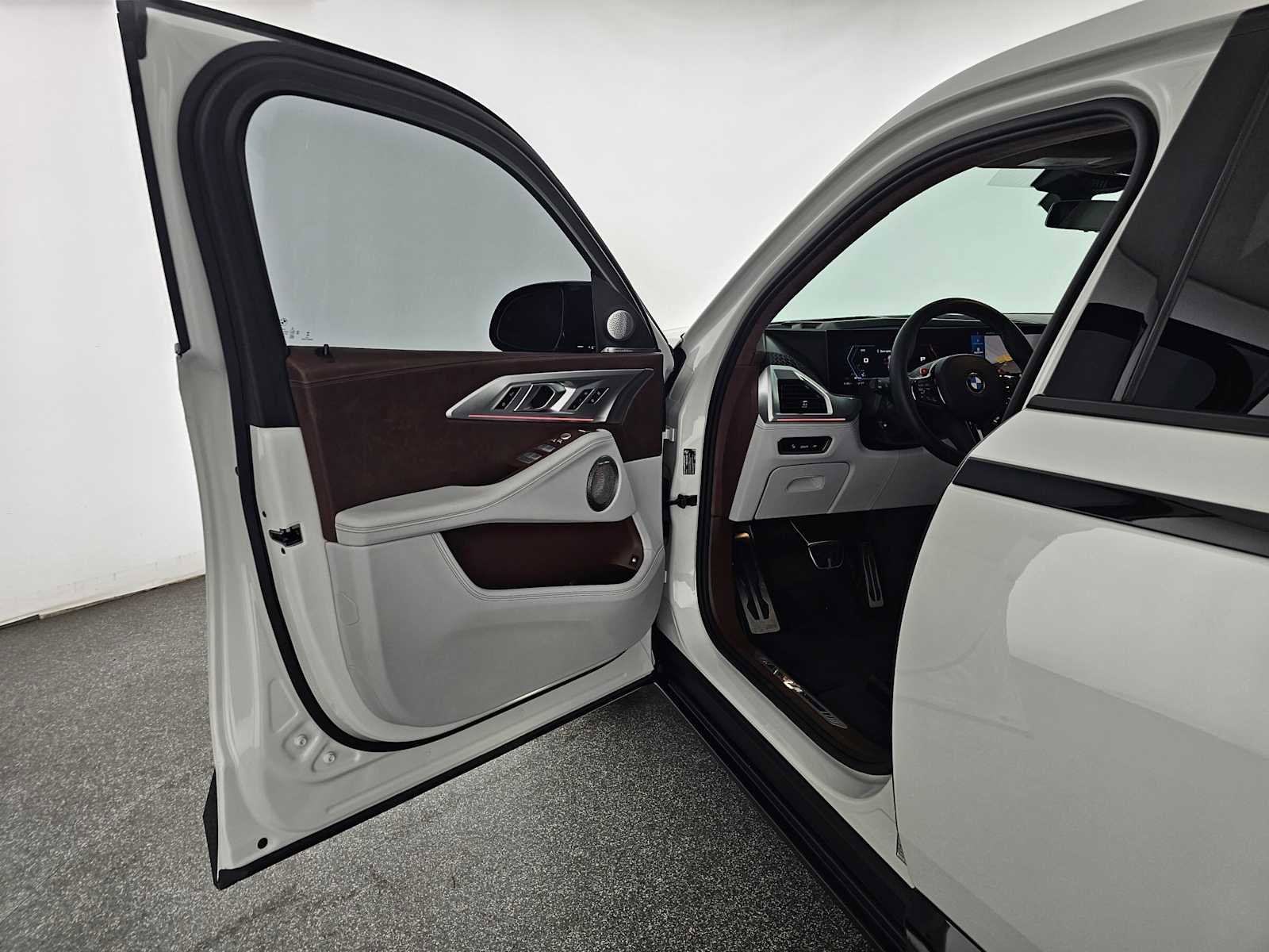 Used 2025 BMW XM AWD/4WD image 19