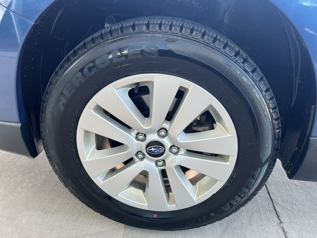 Used 2019 Subaru Outback 2.5i Premium AWD/4WD image 17