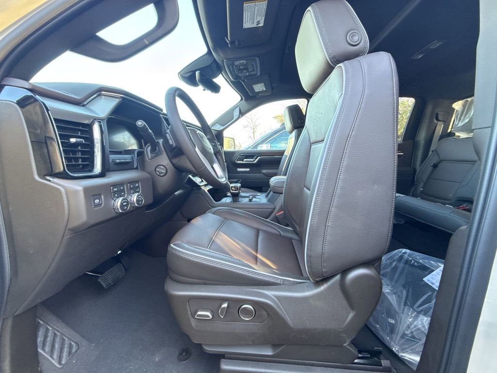 New 2026 GMC Sierra 1500 Denali w/ Denali Reserve Package image 13