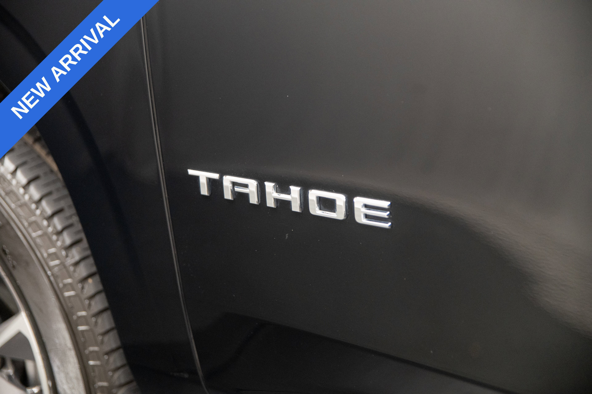 Used 2023 Chevrolet Tahoe Premier AWD/4WD image 31