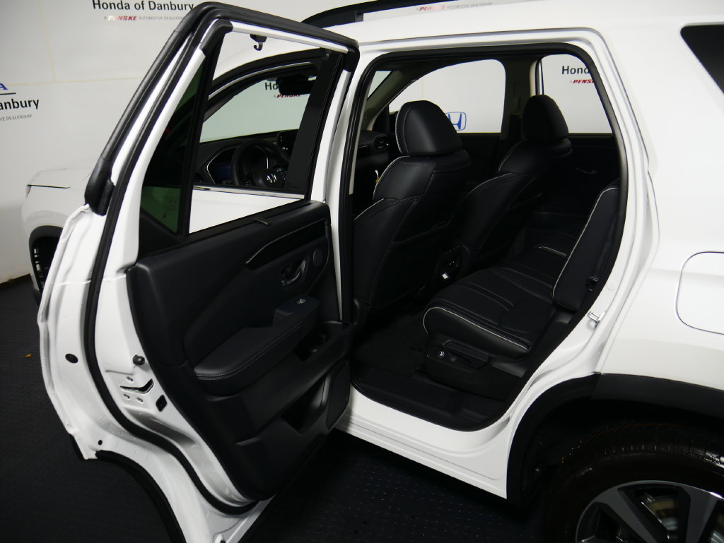 New 2026 Honda Pilot Elite image 9