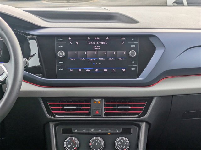 Certified 2022 Volkswagen Taos SE image 19