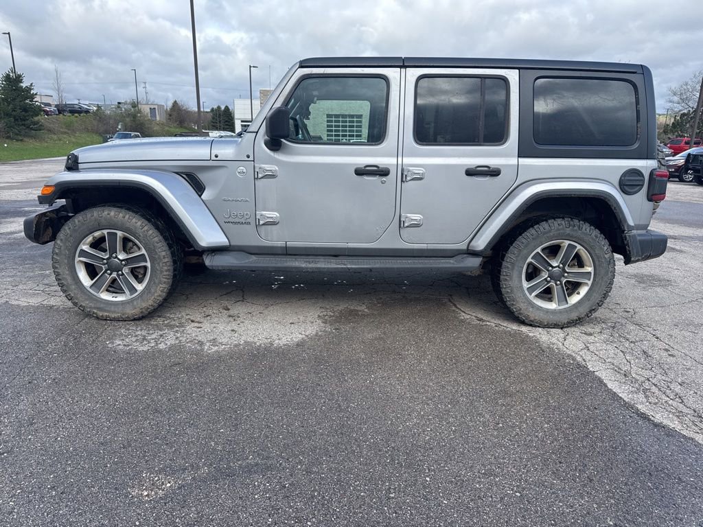 Used 2018 Jeep Wrangler Unlimited Sahara AWD/4WD image 1