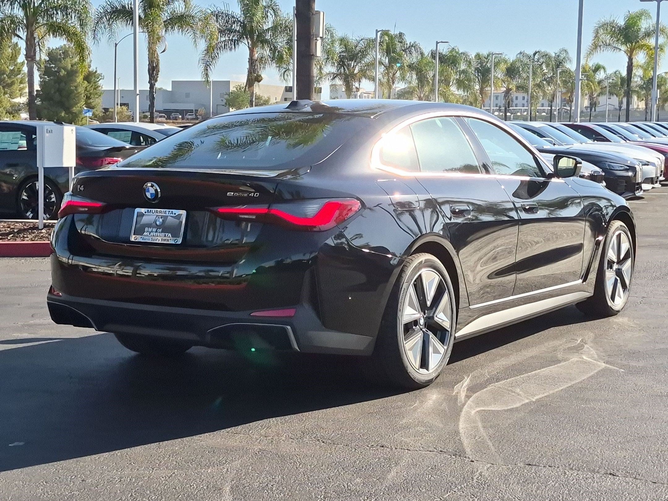 New 2026 BMW i4 eDrive40 w/ Parking Assistance Package RWD image 10