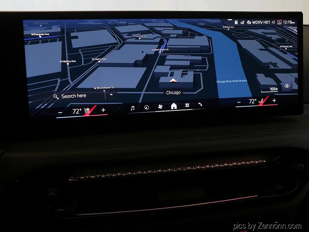 Used 2025 BMW 330i xDrive Sedan w/ M Sport Package image 20