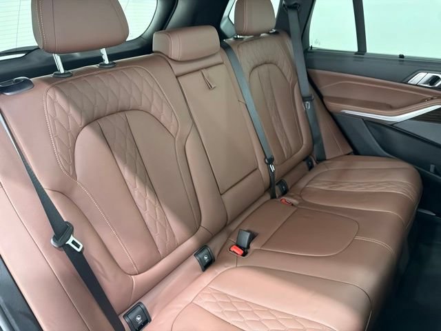 Certified 2024 BMW X5 xDrive40i w/ Premium Package AWD/4WD image 22