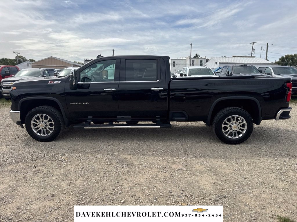 Used 2025 Chevrolet Silverado 3500 LTZ w/ LTZ Plus Package AWD/4WD image 2