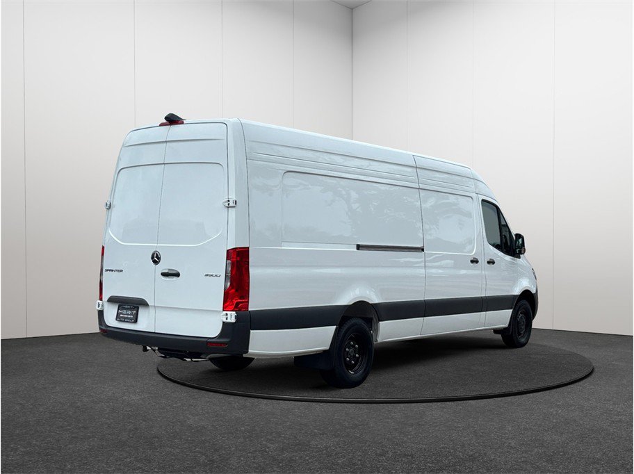 Used 2025 Mercedes-Benz Sprinter 3500 170 Extended Cargo image 9