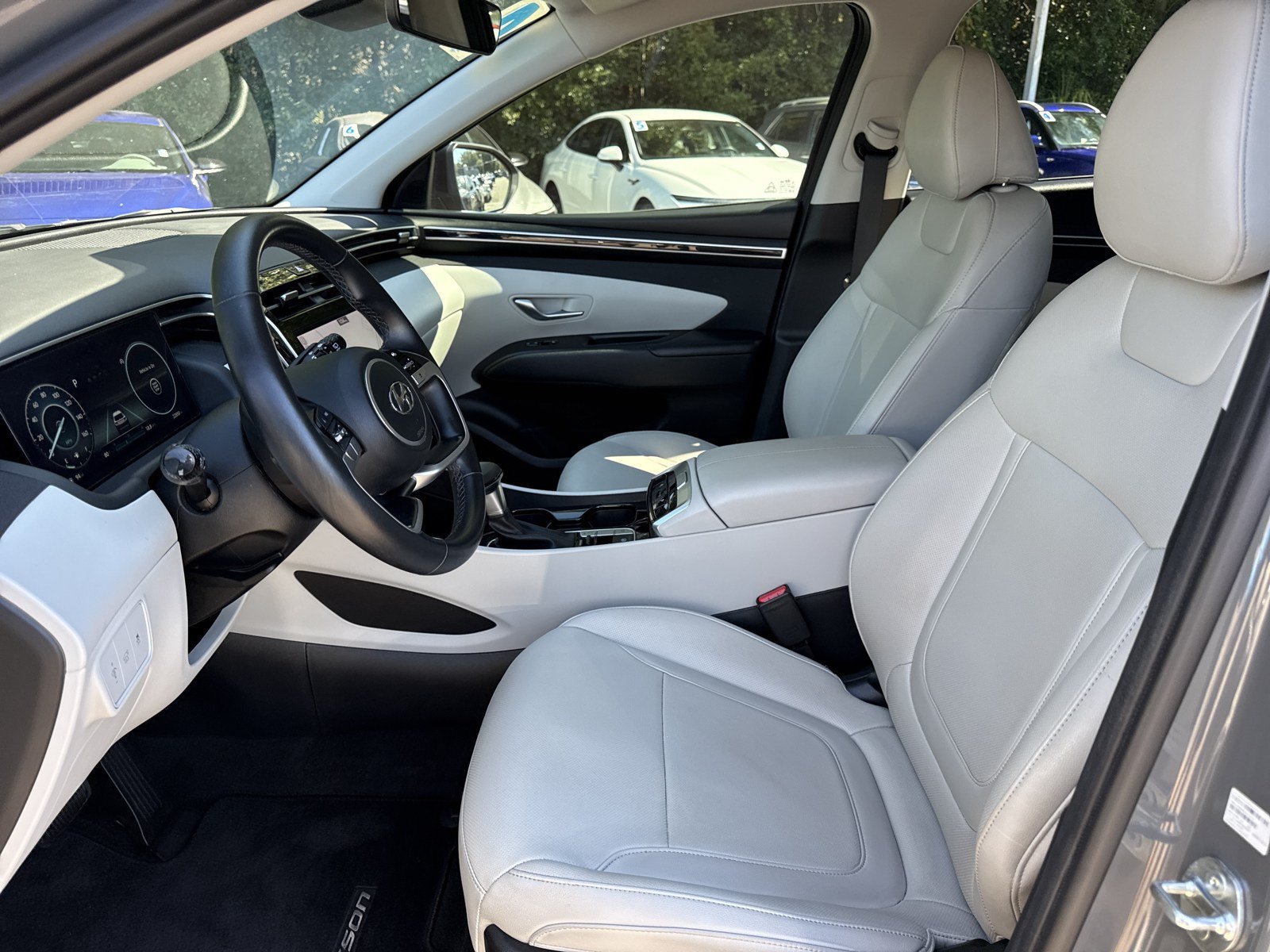 Certified 2024 Hyundai Tucson SEL w/ Convenience Package FWD image 11