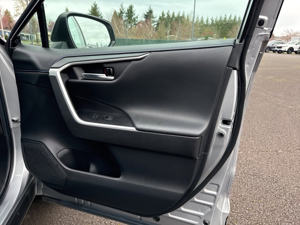 Used 2022 Toyota RAV4 XSE image 25