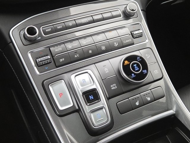Used 2023 Hyundai Santa Fe SEL w/ Premium Package AWD/4WD image 6