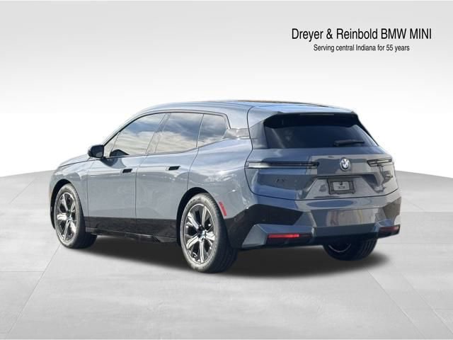 Certified 2025 BMW iX M60 image 4